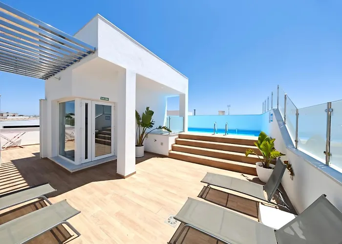 Apartamento Nuevo En Planta Baja A Con Piscina Y Solarium